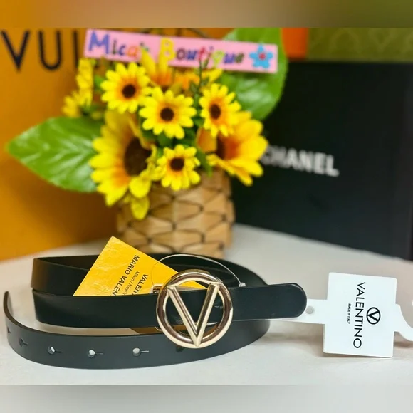 🆕VALENTINO by Mario Valentino Black Belt with Gold V Removable Buckle 🔥Large🔥 - Picture 1 of 17